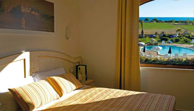 Hotel Raffael Phg Putzu Idu Exteriér fotografie